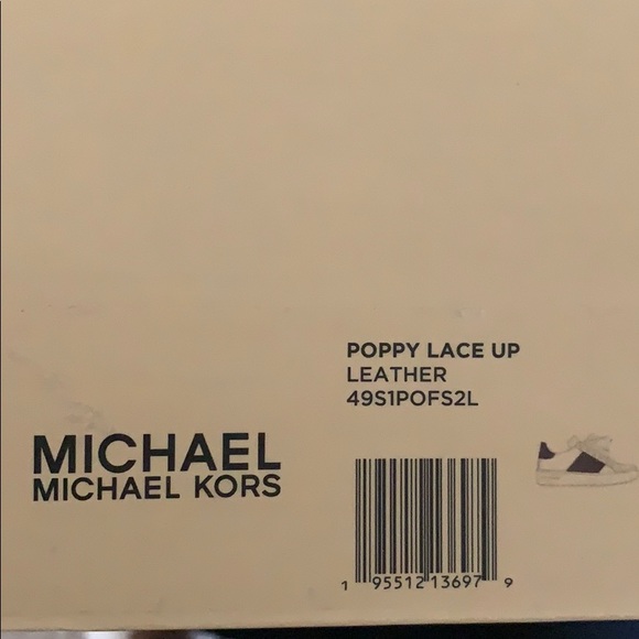 Michael Kors Poppy Lace Up Leather Shoes - Picture 7 of 8